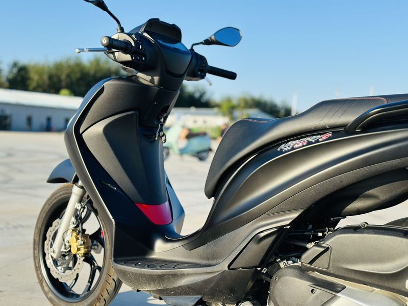 二手比亚乔Medley 150