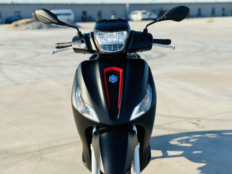 二手比亚乔Medley 150