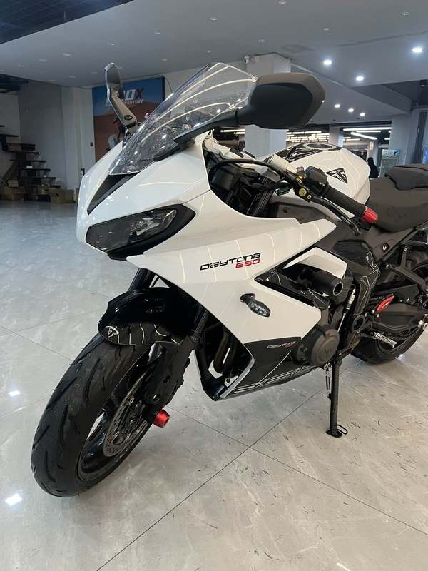 二手凯旋Daytona 660