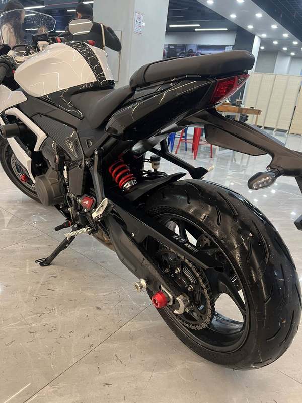 二手凯旋Daytona 660