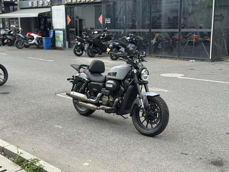 二手QJMOTOR闪300