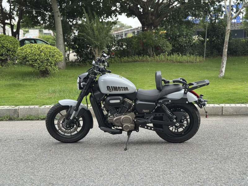 二手QJMOTOR闪300