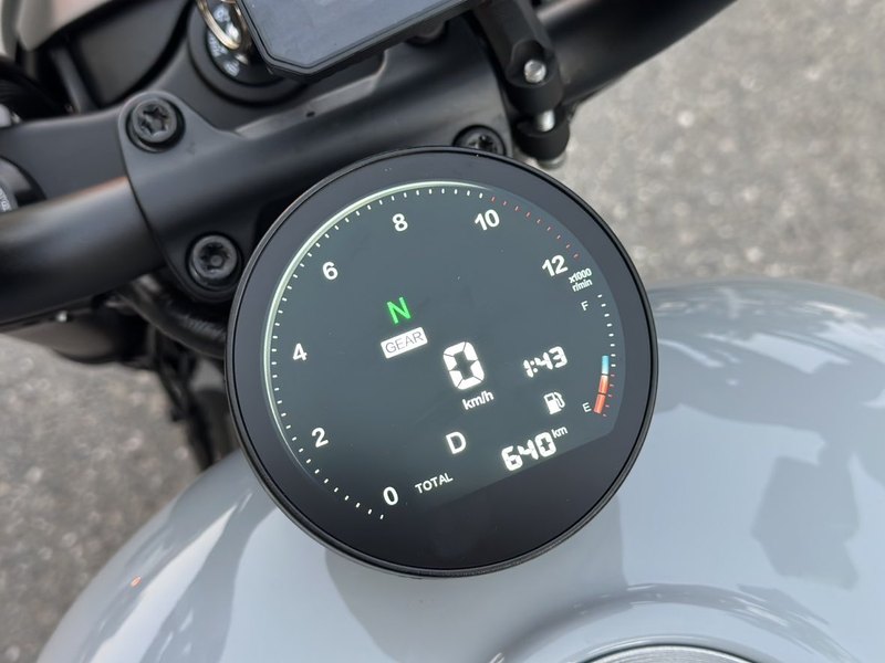 二手QJMOTOR闪300