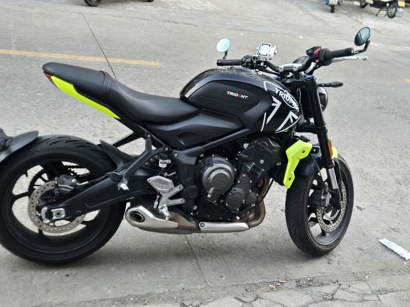 二手凯旋Trident 660