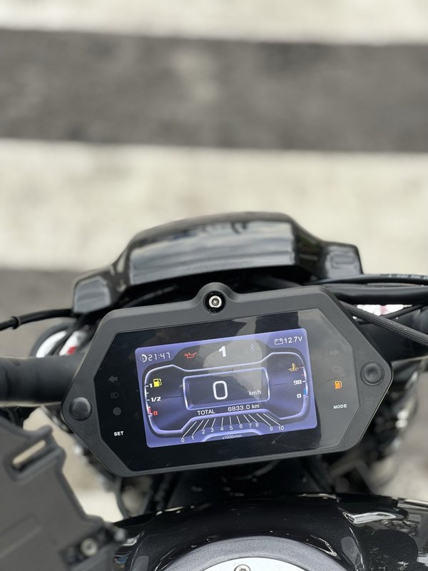 二手香帅金刚狼800S