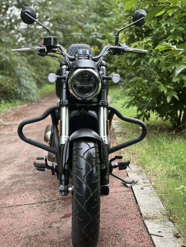 二手QJMOTOR闪300