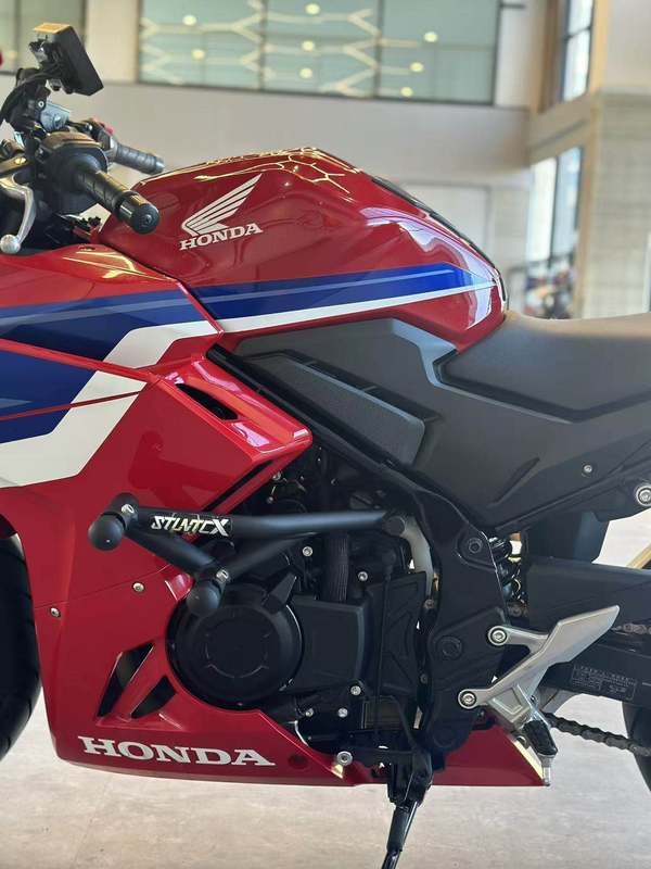 二手本田CBR400R