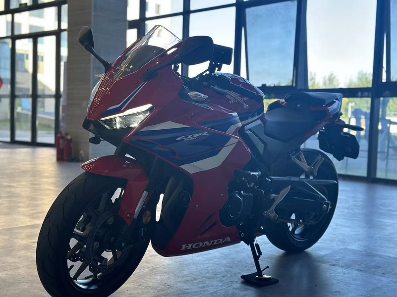 二手本田CBR400R