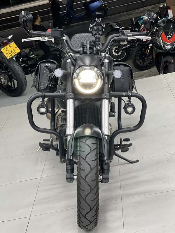二手QJMOTOR闪300