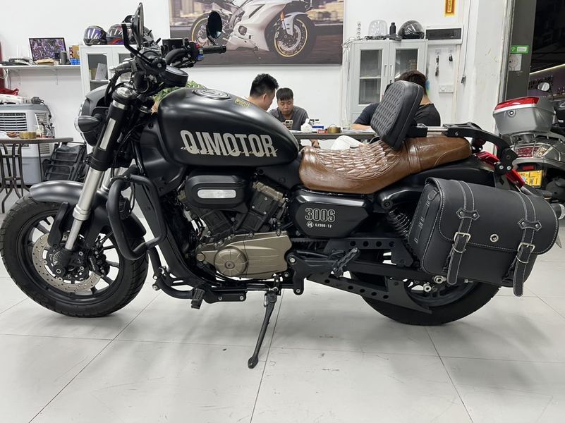 二手QJMOTOR闪300