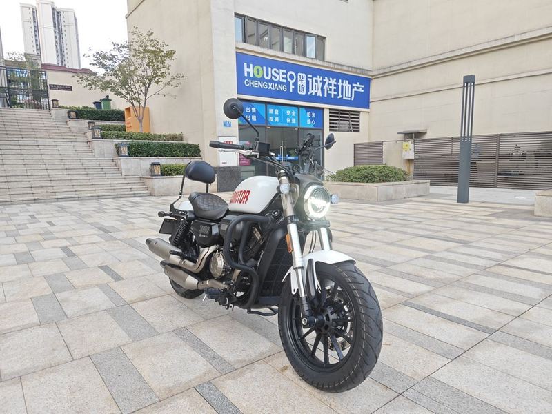 二手QJMOTOR闪300