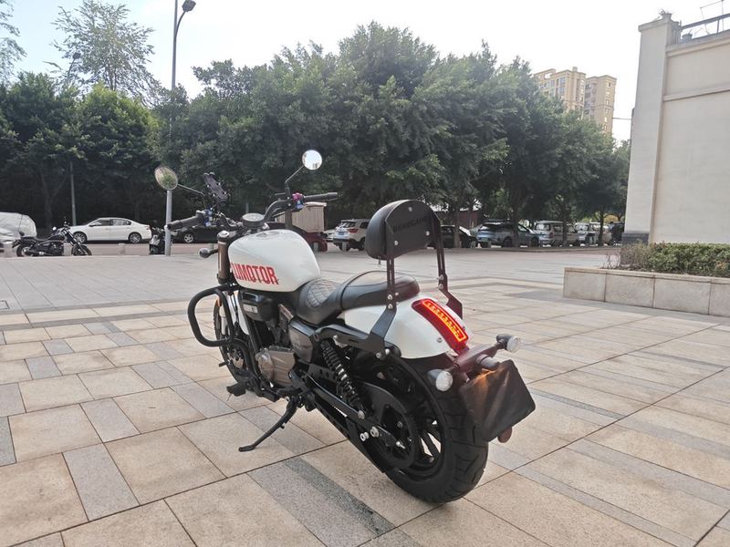 二手QJMOTOR闪300