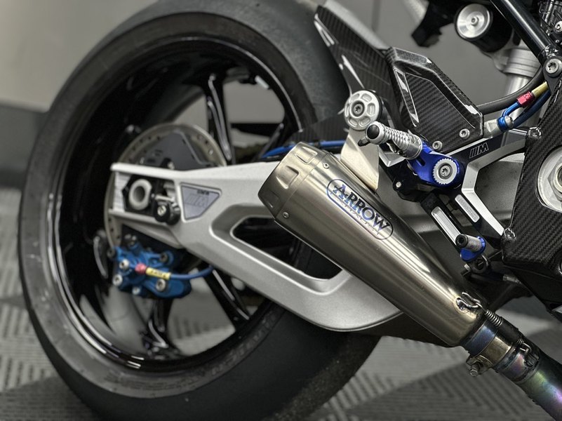 二手宝马M 1000 RR