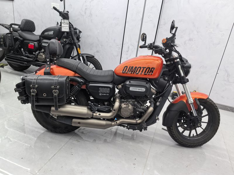 二手QJMOTOR闪300