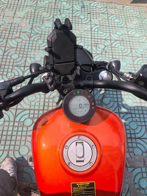 二手QJMOTOR闪300
