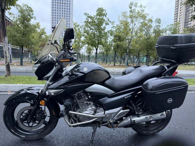 二手豪爵铃木骊驰 GW250