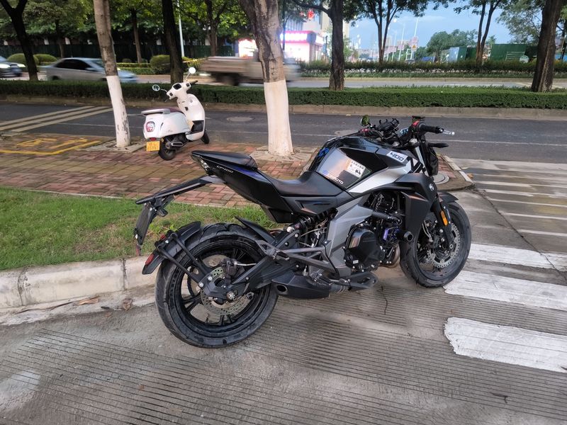 二手春风400NK