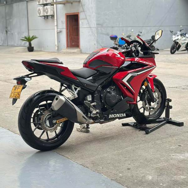 二手本田CBR400R