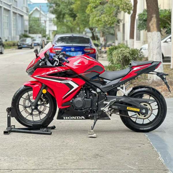 二手本田CBR400R