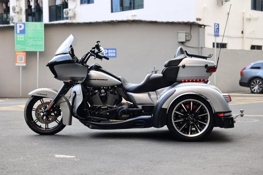 二手哈雷戴维森Tri Glide