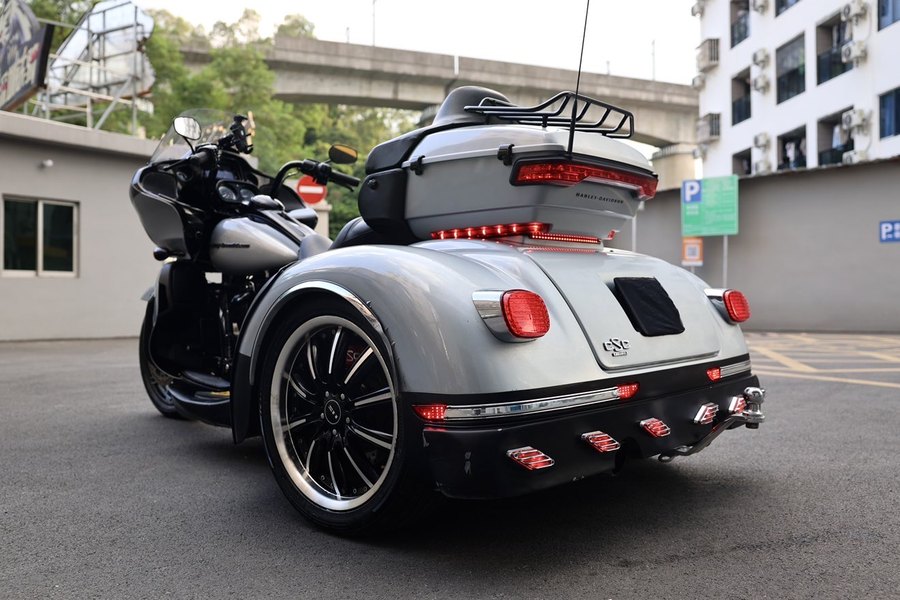 二手哈雷戴维森Tri Glide