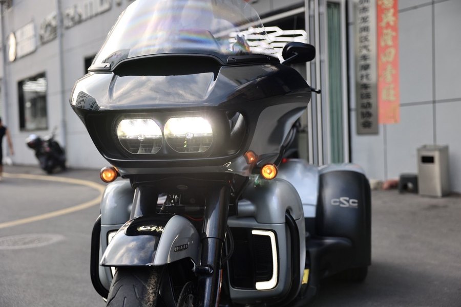 二手哈雷戴维森Tri Glide
