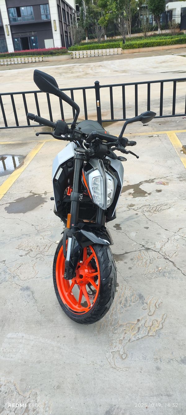 二手KTMR2R390 Duke