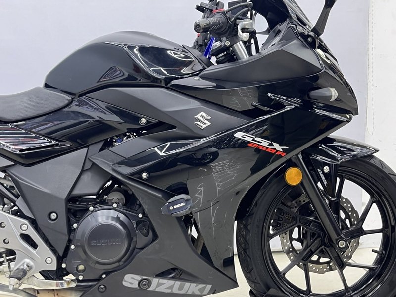 二手豪爵铃木GSX250R