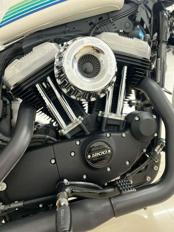 二手哈雷戴维森硬汉 lron 1200