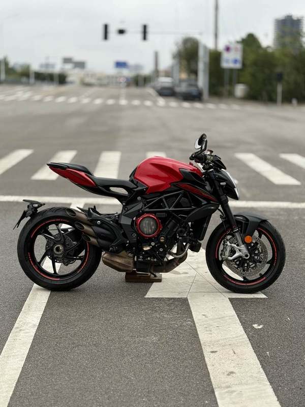 二手奥古斯塔Brutale 800