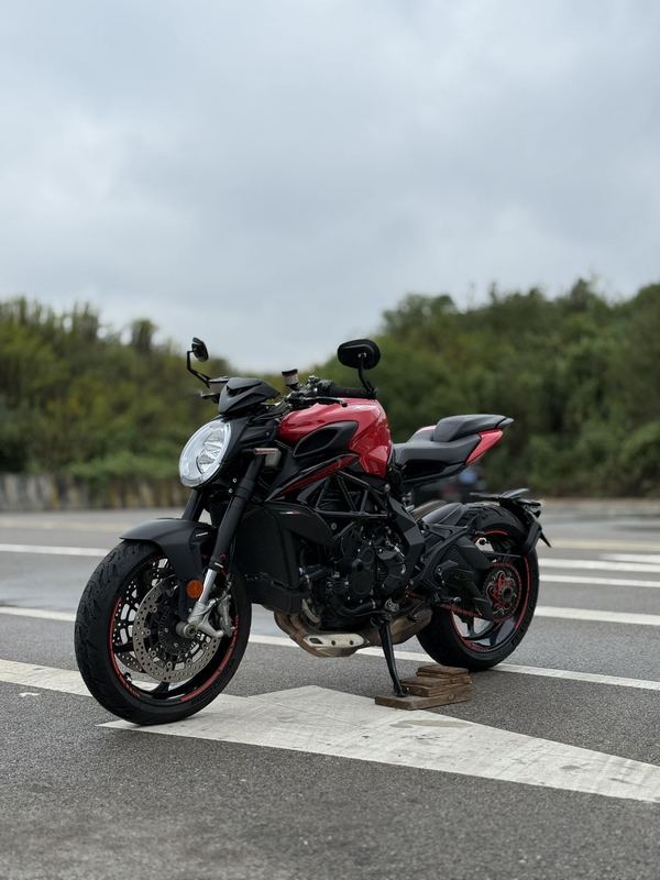 二手奥古斯塔Brutale 800