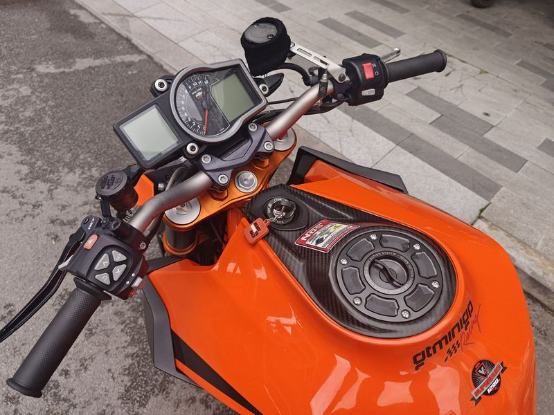 二手KTMR2R1290 Super Duke