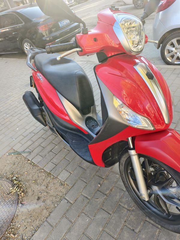 二手比亚乔Medley 150