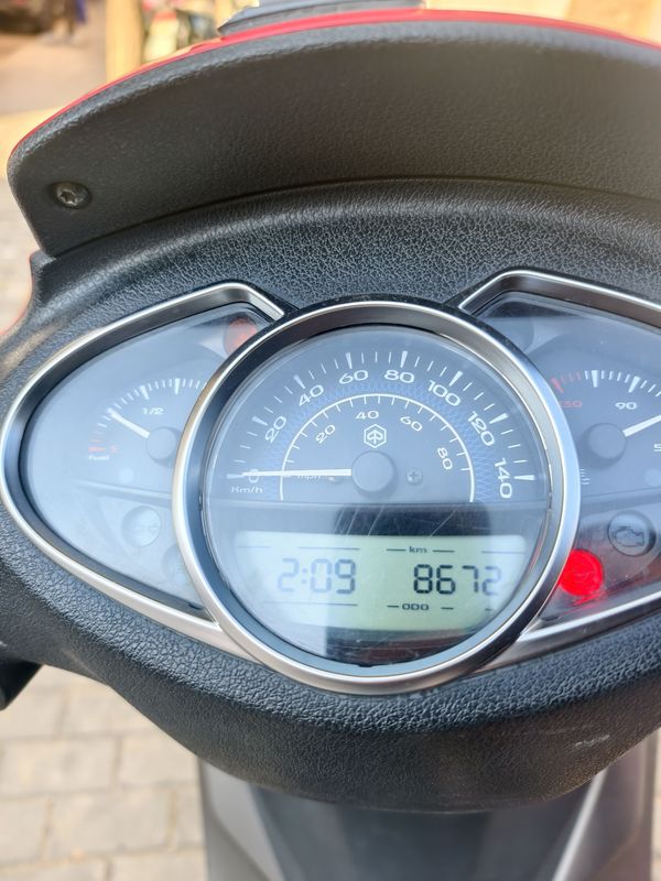 二手比亚乔Medley 150