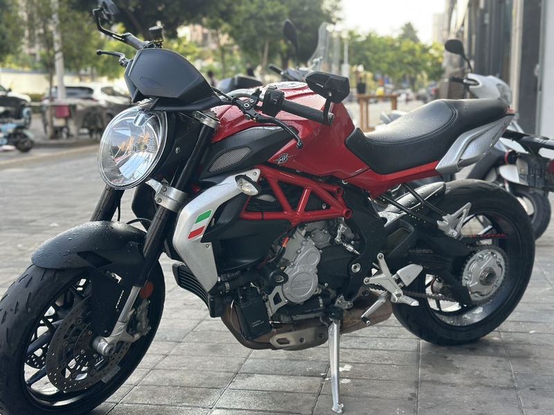 二手奥古斯塔Dragster 800