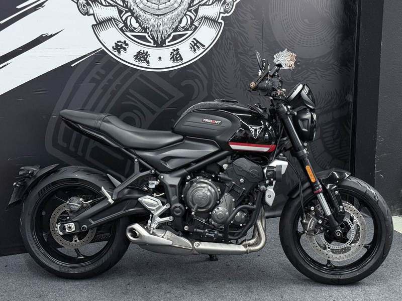 二手凯旋Trident 660