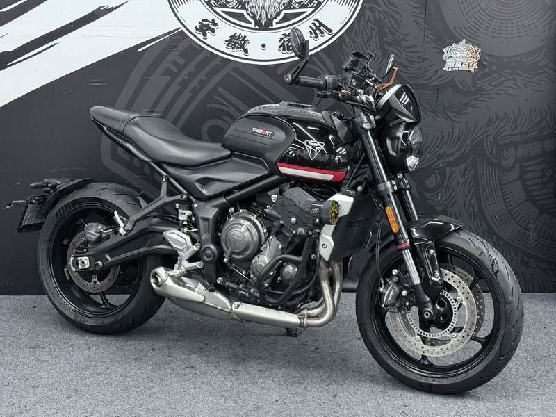 二手凯旋Trident 660