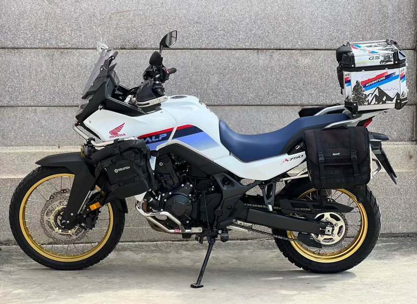 二手本田XL750 Transalp