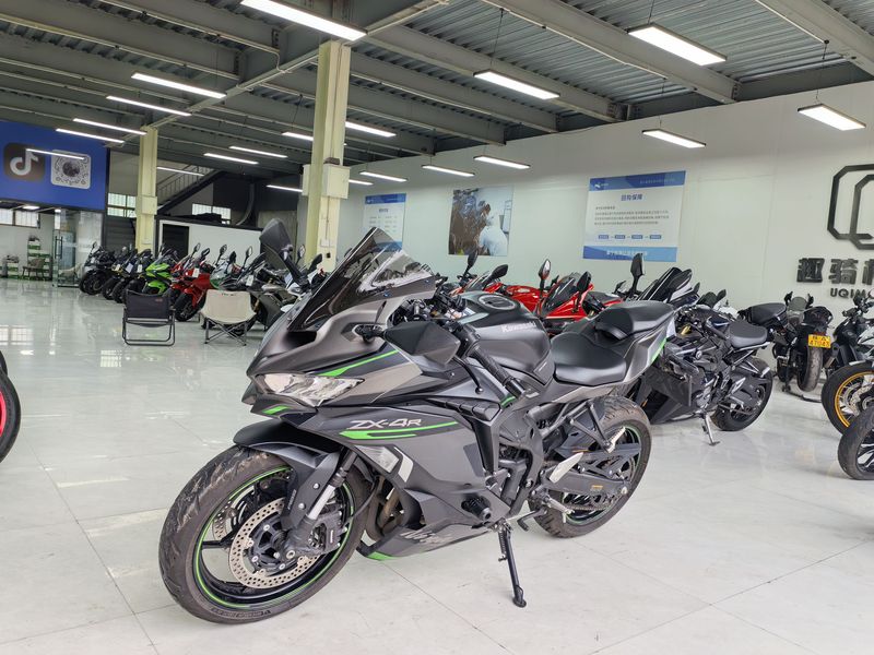 二手川崎ZX-4R