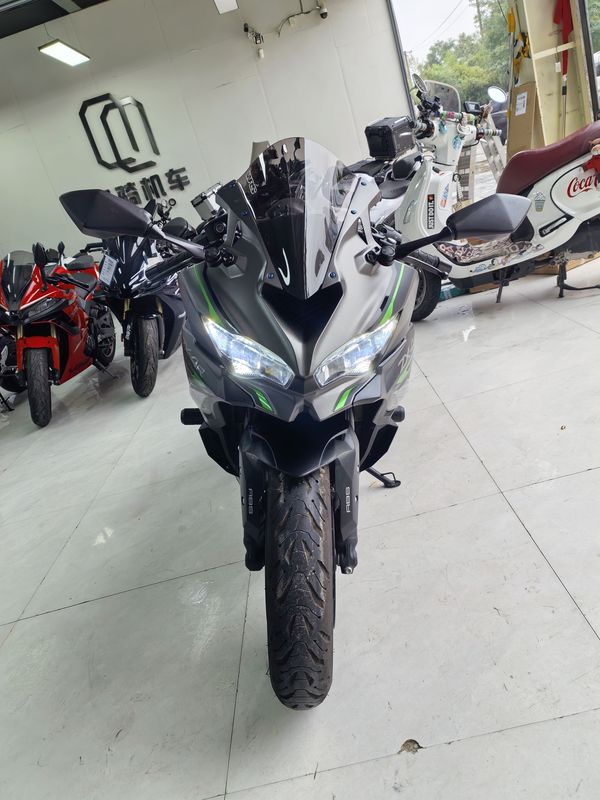 二手川崎ZX-4R