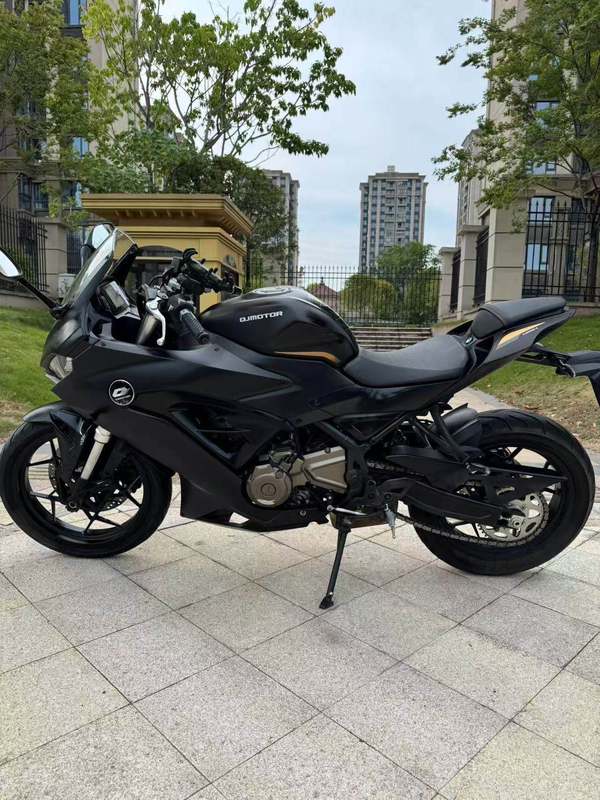 二手QJMOTOR赛250