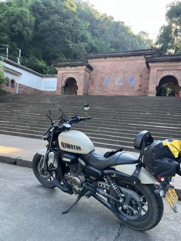 二手QJMOTOR闪300