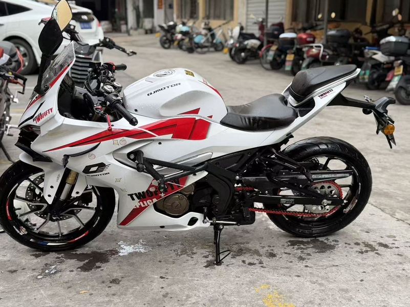二手QJMOTOR赛250