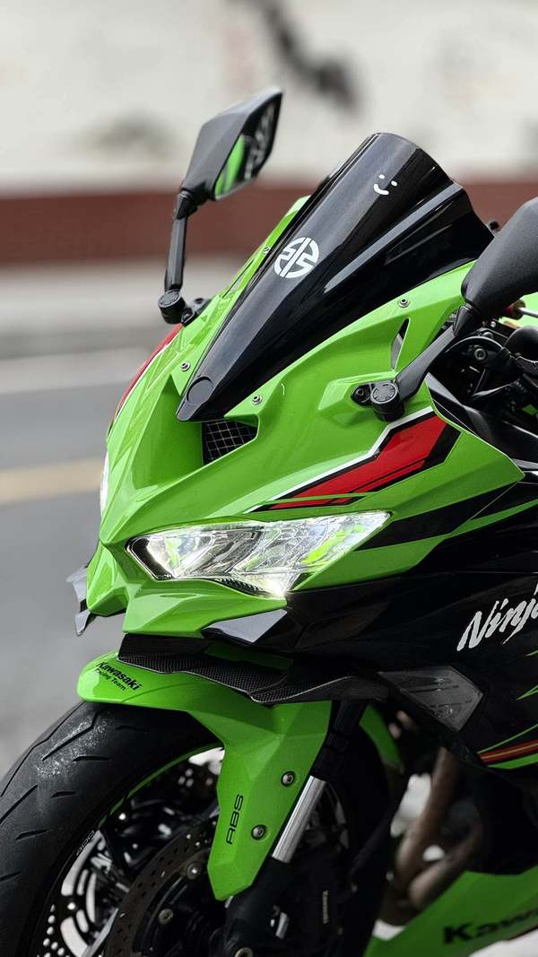 二手川崎ZX-4R