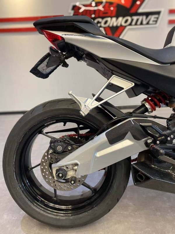 二手阿普利亚RS 660 