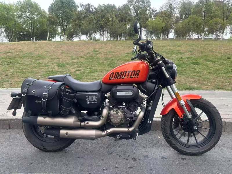 二手QJMOTOR闪300