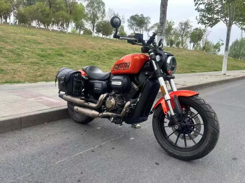二手QJMOTOR闪300