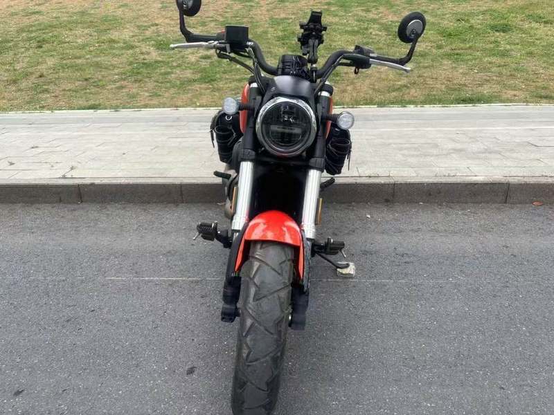 二手QJMOTOR闪300