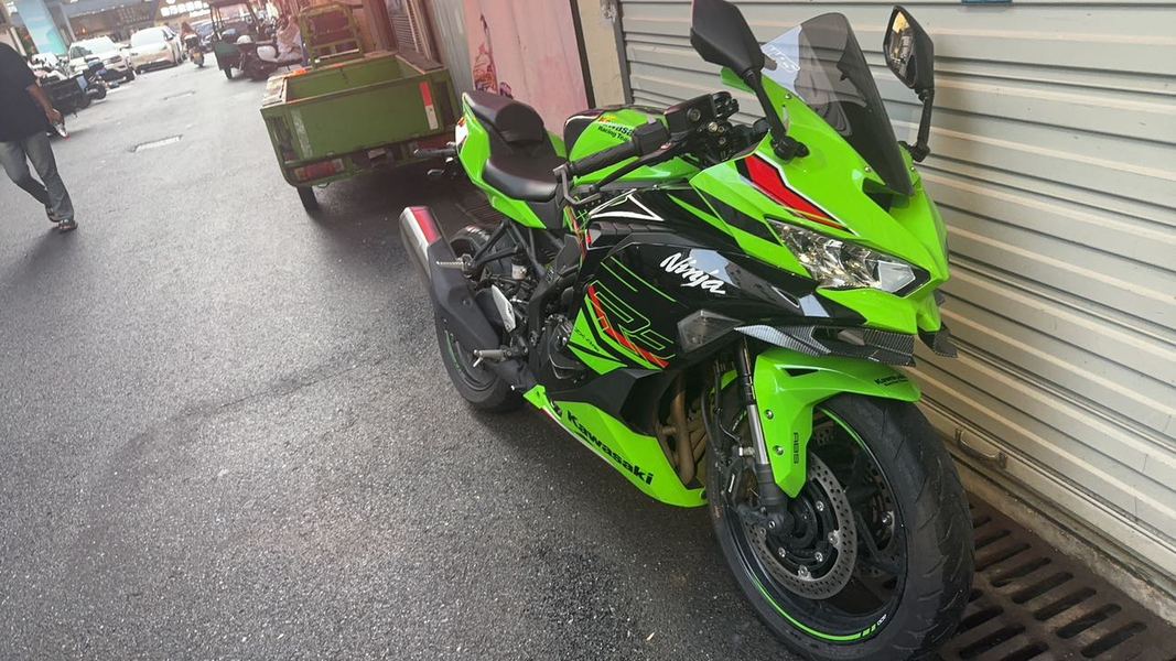 二手川崎ZX-4R