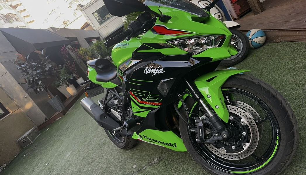 二手川崎ZX-4R